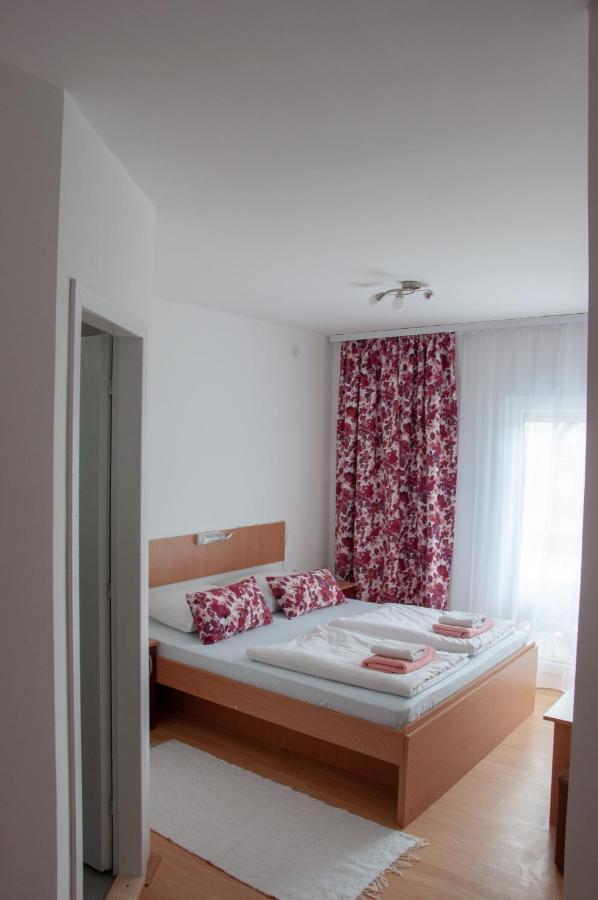 Apartmani Zvirac Soko Banja Exterior photo