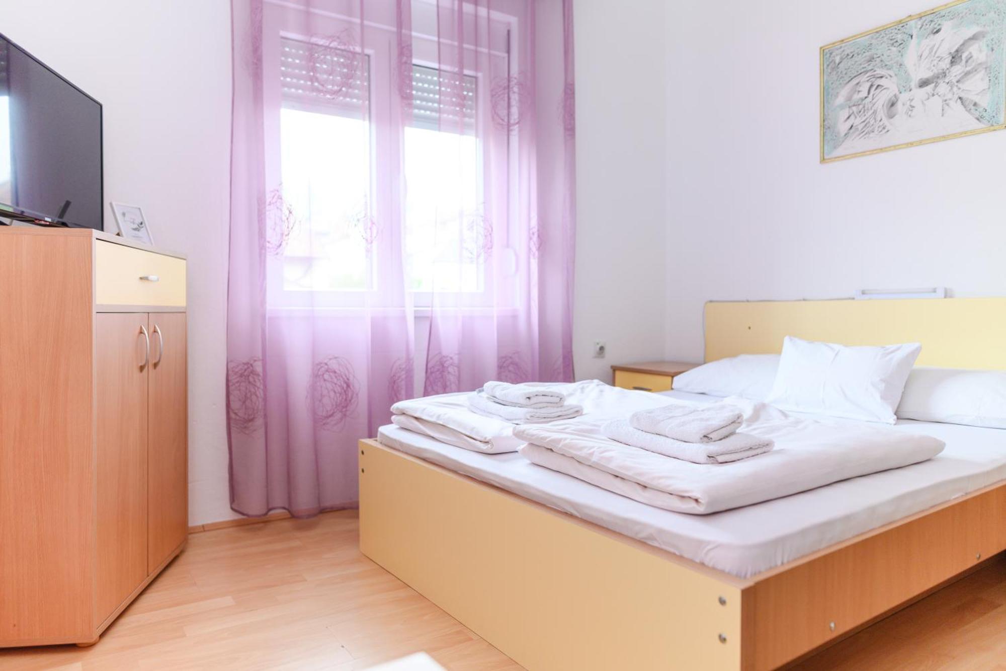Apartmani Zvirac Soko Banja Exterior photo